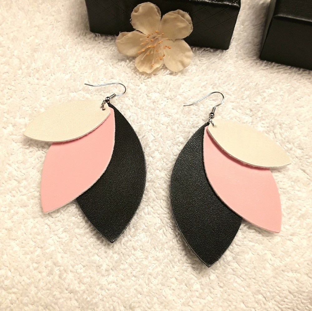 NEW Free Flow Leather Droplet Earrings - Picture 4 of 6